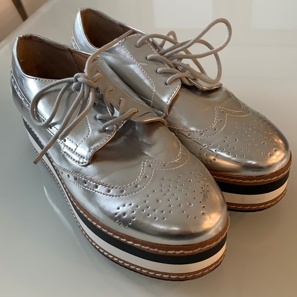 Steve Madden Shoes - Steve Madden platform brogues- size 10